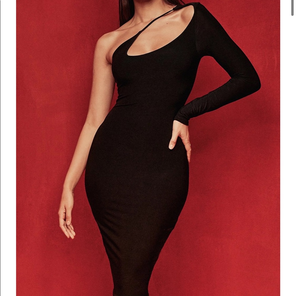 Black one sleeve sexy dress